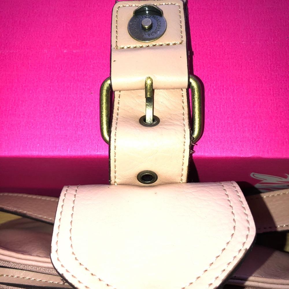 Pink Handbag - Picture 6 of 7